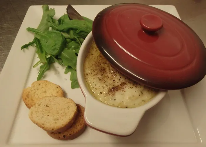 Le Prieure D'orniols *